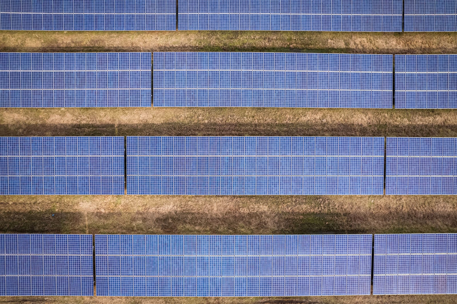 UrbanChain and SoWatt scale AI-optimised private energy market model with landmark 15-year AMPYR Distributed Energy solar PPA